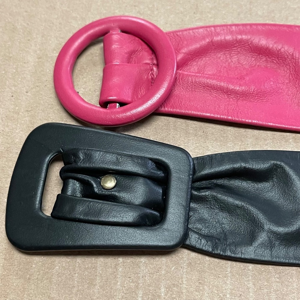 Vintage Women's Lot of 2 M/L Adjustable Leather Belts with Pull Through Buckles - Picture 2 of 6